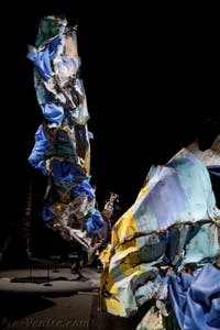 Kennedy Yanko, The bond between matter and heaven, à la Corderie de l'Arsenal de Venise, Biennale 2026