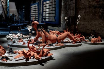 Rajni Perera et Marigold Santos, Efflorescence/The Way We Wake, Corderie de l'Arsenal de Venise, Biennale d'Art 2026