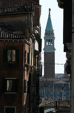 Le campanile de Saint Georges Majeur