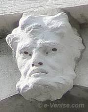 Tête de la cellule du campanile