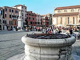 Le Campo et l'église Santo Stefano à Venise.