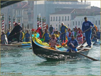 Carnaval de Venise - Le Carnaval en bateau des Vénitiens, le vol de la Pantegana