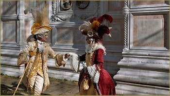 Carnaval de Venise : Plumes et Marquis du Carnaval.