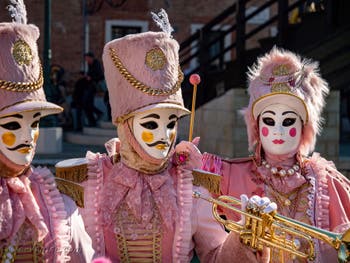 Costumes et Masques du Carnaval de Venise, les Musiciens de la Fanfare à l'Arsenal.