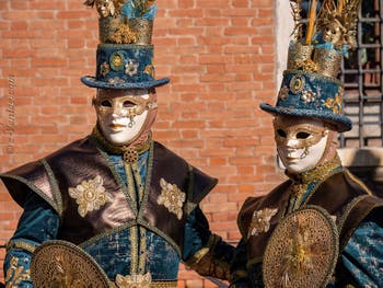 Les Nobles en parade à l'Arsenal, Masques et Costumes du Carnaval de Venise.