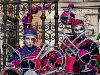 Masques et Costumes du Carnaval de Venise, Jolis Extraterrestres à l'Arsenal.