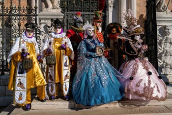 Masques et Costumes du Carnaval de Venise, Nobles et Oiseleurs à l'Arsenal.