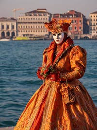 Fleur d'oranger à San Giorgio Maggiore, Masques et costumes du Carnaval de Venise