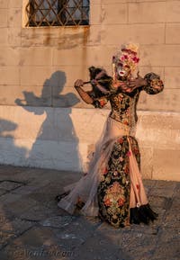 Masques et costumes du Carnaval de Venise, Danseuse Espagnole à San Giorgio Maggiore