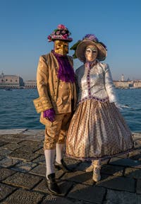 Masques et costumes du Carnaval de Venise, Amoureux champêtres à San Giorgio Maggiore