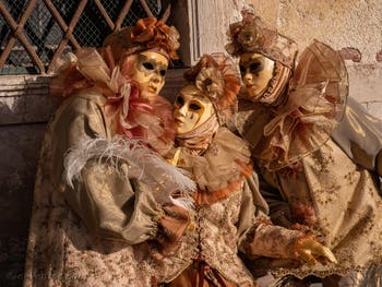 Masques et costumes du Carnaval de Venise, Jolies Fleurs à Saint Marc