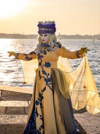 Masque et Costume du Carnaval de Venise : Princesse Ukrainienne sur l'Île de San Giorgio Maggiore