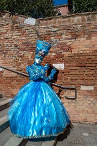 Les costumés du carnaval de Venise sur le Campiello Barbaro.