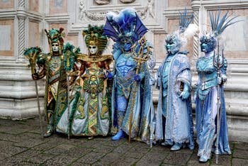 Les costumés du carnaval de Venise 