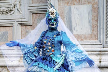 Les costumés du carnaval de Venise 
