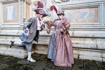 Les costumés du carnaval de Venise 