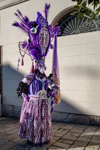 La parade des costumés du carnaval de Venise 2026 sur le Campo San Lorenzo.