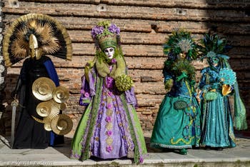Les costumés du carnaval de Venise 