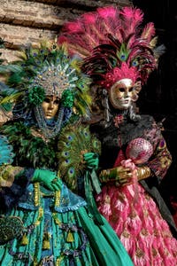 La parade des costumés du carnaval de Venise 2026 sur le Campo San Lorenzo.