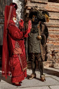 La parade des costumés du carnaval de Venise 2026 sur le Campo San Lorenzo.