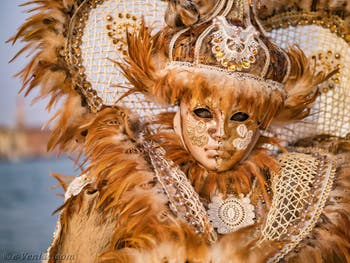 Maske und Kostüm des Karnevals in Venedig
