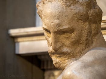 Statue du Crépuscule du tombeau Lorenzo de Médicis, Sacrestia Nuova par Michel-Ange