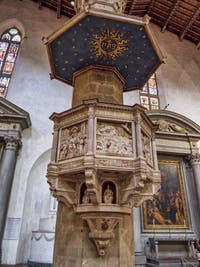 Chaire de Benedetto da Maiano église Santa Croce à Florence en Italie