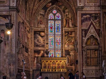 Fresques de Taddeo Gaddi chapelle Baroncelli église Santa Croce à Florence en Italie