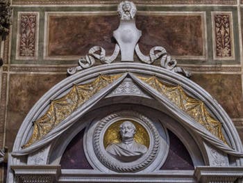 Tombeau de Gioachino Rossini dans l'église Santa Croce à Florence en Italie