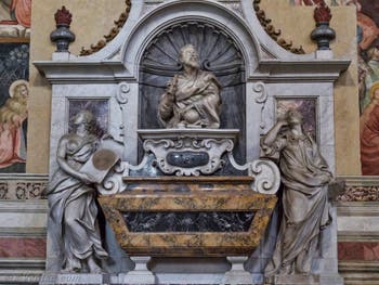 Tombeau de Galilée dans l'église Santa Croce à Florence en Italie