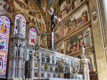 Chœur et Autel de l'église Santa Maria Novella à Florence en Italie