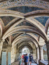 Fresques du Cloître des Morts de l'église Santa Maria Novella à Florence en Italie