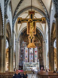 Crucifix de Giotto dans la basilique église de Santa Maria Novella à Florence en Italie