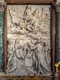 Bas-relief de l'Assomption de la Vierge par Pietro Bernini par Pietro Bernini dans la Sacristie de la Basilique Sainte Marie Majeure à Rome