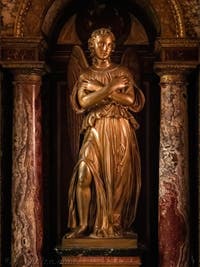 Anges de Valadier dans la crypte de la confession de la Basilique Sainte Marie Majeure à Rome