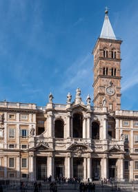 Façade avant de la basilique Sainte Marie Majeure à Rome