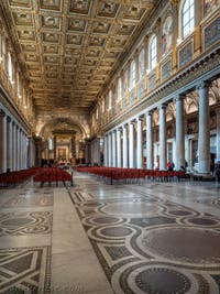 Nef centrale de la Basilique Sainte Marie Majeure à Rome