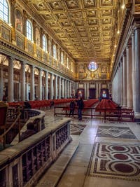 Nef centrale de la Basilique Sainte Marie Majeure à Rome