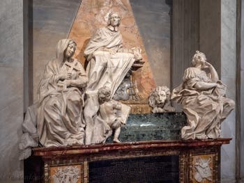 Tombes et monuments funéraires dans la Basilique Sainte Marie Majeure à Rome