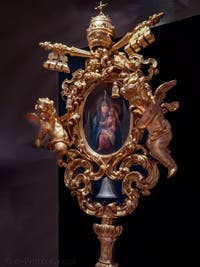 Étendard avec une cloche et la Salus Populi Romani, Musée de la Basilique Sainte Marie Majeure à Rome
