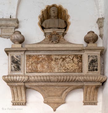 Cloître de Santo Stefano dans le Sestier de Saint-Marc à Venise