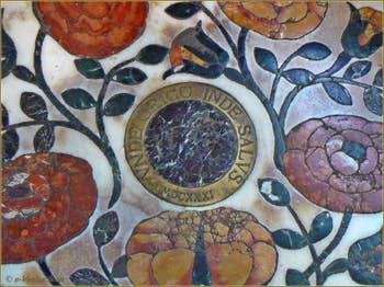 Le pavé mosaïque, au centre de la coupole de la Madona de la Salute à Venise