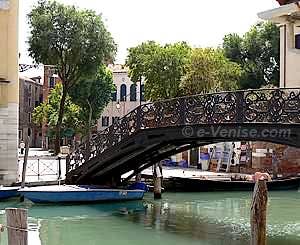 Ghetto de Venise : le Campo et Ponte Gheto Nuovo
