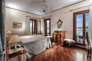 Hotel Pensione La Calcina Venice Italy