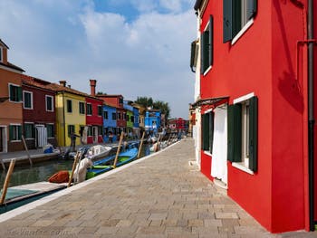 Les couleurs de l'île de Burano à Venise sur les Fondamente de la Giudecca et de la Pescheria