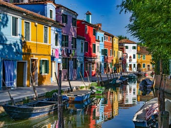 Les Couleurs et le calme de la Fondamenta de Terranova sur l'île de Burano à Venise