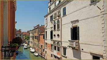 La vue sur le rio de la Panada depuis la Ca' Leonardo, dans le Sestier du Cannaregio à Venise.