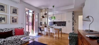 Le Salon Salle à Manger Cuisine de l'appartement Fenice Terrasse à Venise en Italie