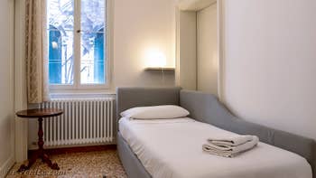 La première chambre individuelle de Goldoni Vista, dans le Sestier de Saint-Marc à Venise.