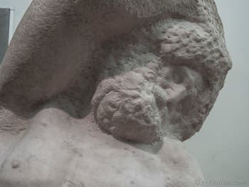 Michel-Ange Buonarroti, Esclave barbu prisonnier, sculpture marbre pour le tombeau du pape Jules II, 1530, Galerie de l'Accademia à Florence Italie